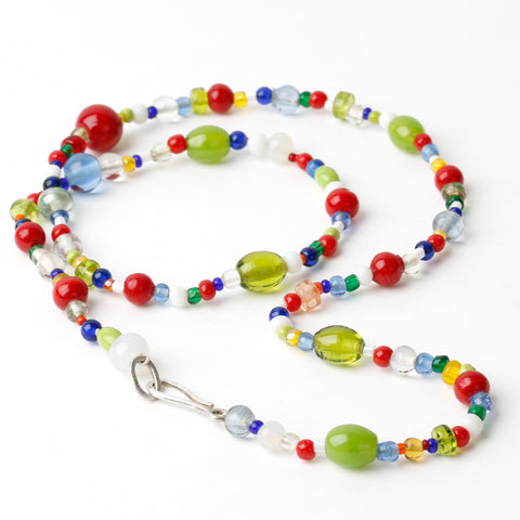 Daisies Necklace – Green Red Blue