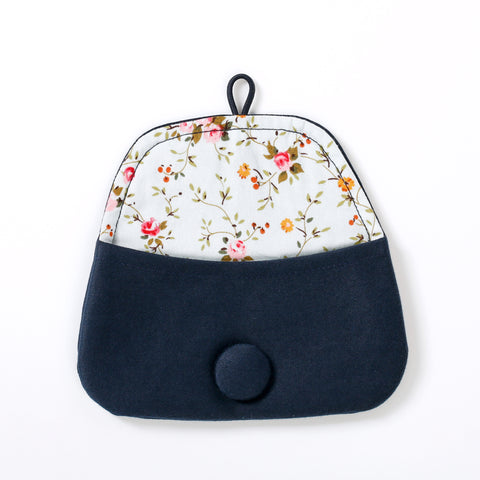 Pouch Medium - Cotton with Vintage Floral British lining