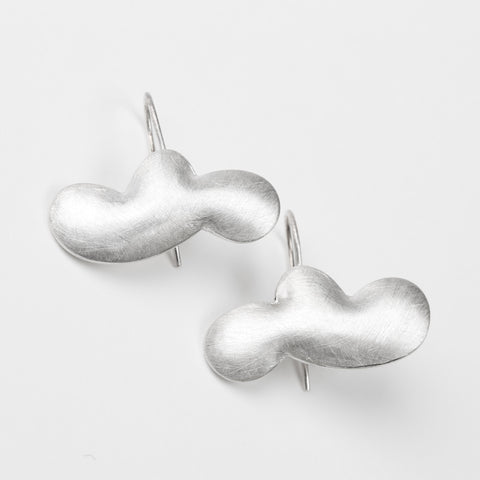 Cumulus humilis 925 silver cloud-shaped earrings - handcrafted jewellery by Oriole Designs