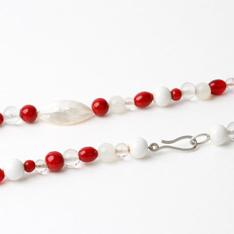 Daisies Necklace – Shell Red White