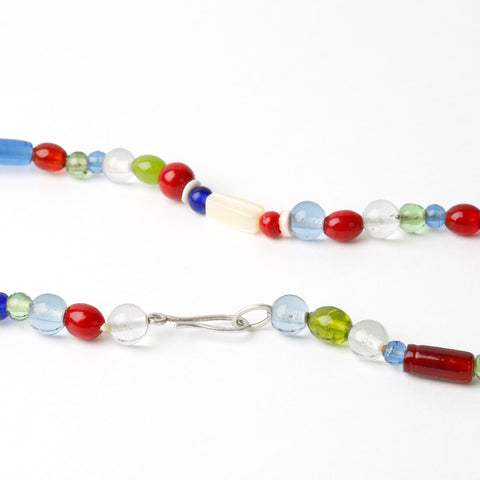Daisies Necklace – Blue Red Green