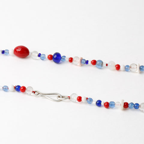 Daisies Necklace – Red Blue White