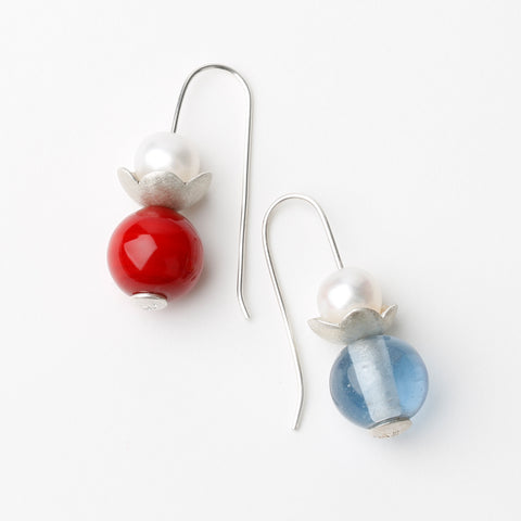 The Lord Chamberlain's Men 925 silver earrings with pearls and glass beads - Shakespeare-inspired jewellery by Oriole Designs