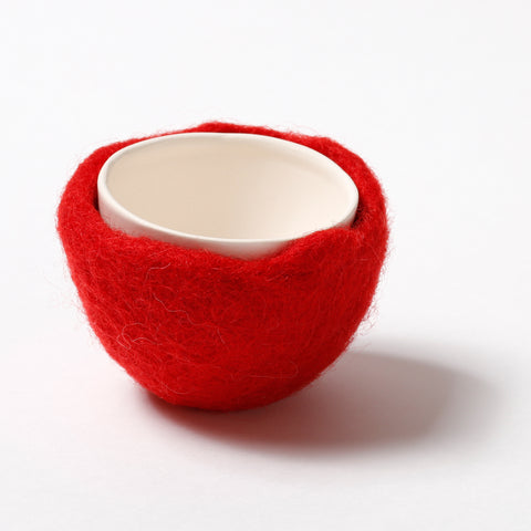 Set of two nestling vessels