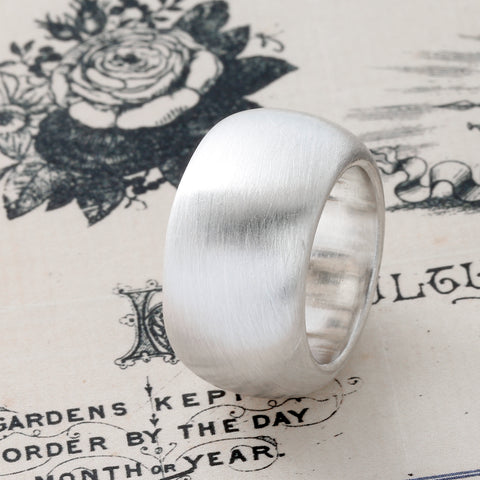 Handcrafted 925 brushed silver ring - The Pond